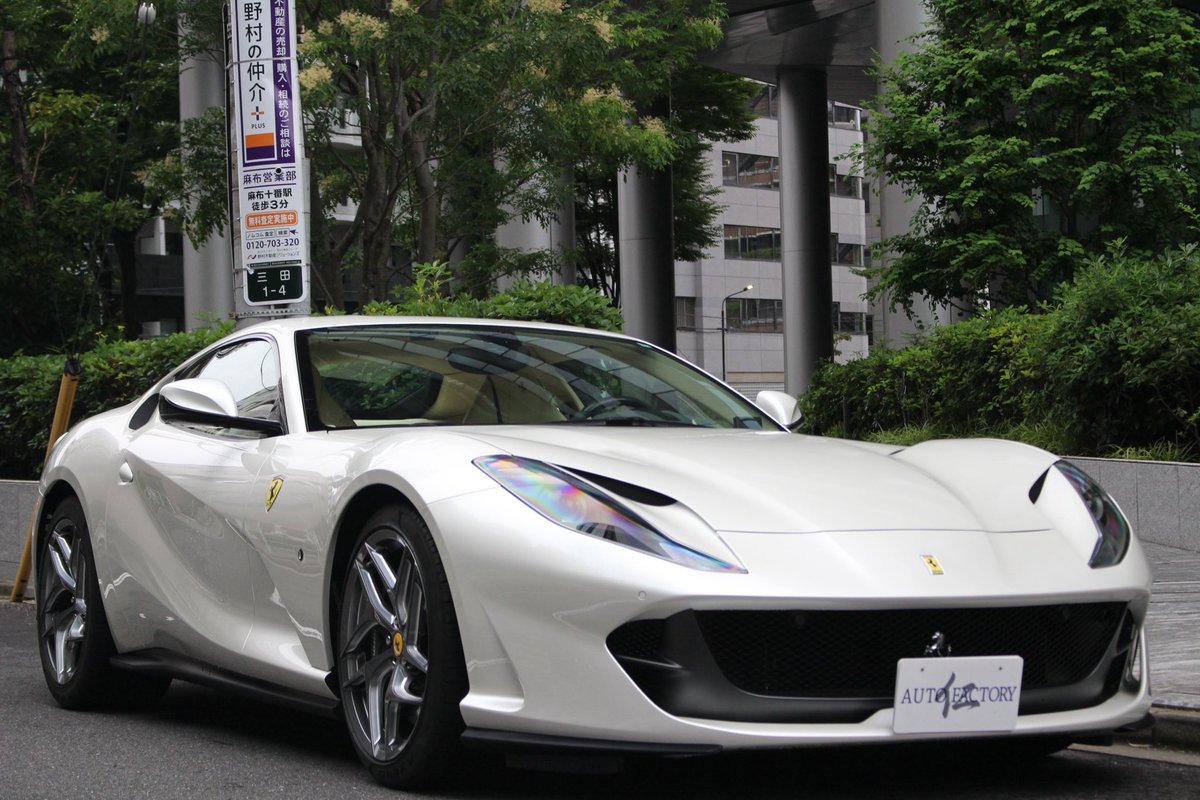 autofactoryjin's tweet photo. 新着入庫です！

812スーパーファスト
特注カラービアンコフジ🔥

走行距離1,800kmです！

低走行のV12、いかがでしょうか？
お問い合わせお待ちしております🙇‍♂️ https://t.co/AKulWEQbFO