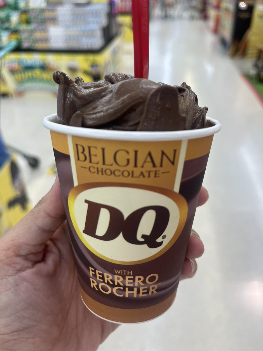 Palmnaka's tweet photo. #DQ #ไอศกรีม #อร่อย ลองทานกันนะคะ เข้มข้นสุดๆไปเลย https://t.co/KCg6cLYl3K