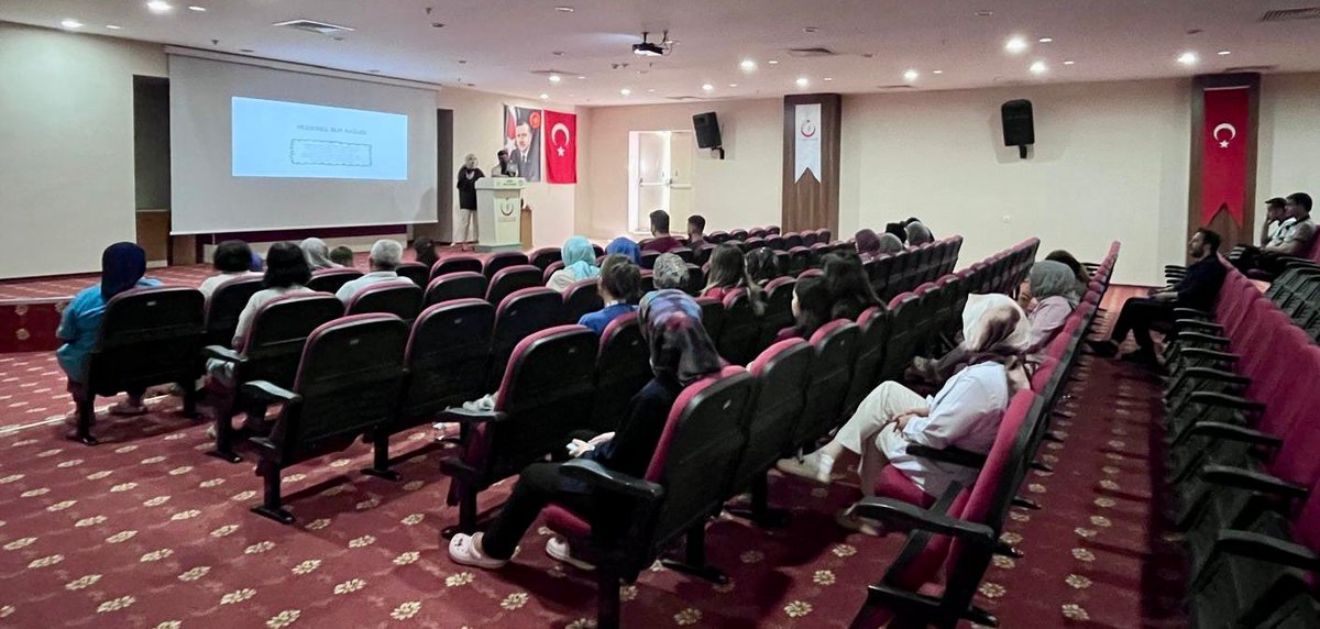 AksehirDh's tweet photo. Sağlık Çalışanlarına Psikolojik Dayanıklılık Eğitimi

Hastanemiz, çalışanlarının aidiyet duygusunu güçlendirmek, motivasyonlarını artırmak ve ruhsal iyilik hallerini desteklemek amacıyla eğitim faaliyetlerine devam ediyor.
https://t.co/KlCklkUXdM https://t.co/kX9MthdYV5