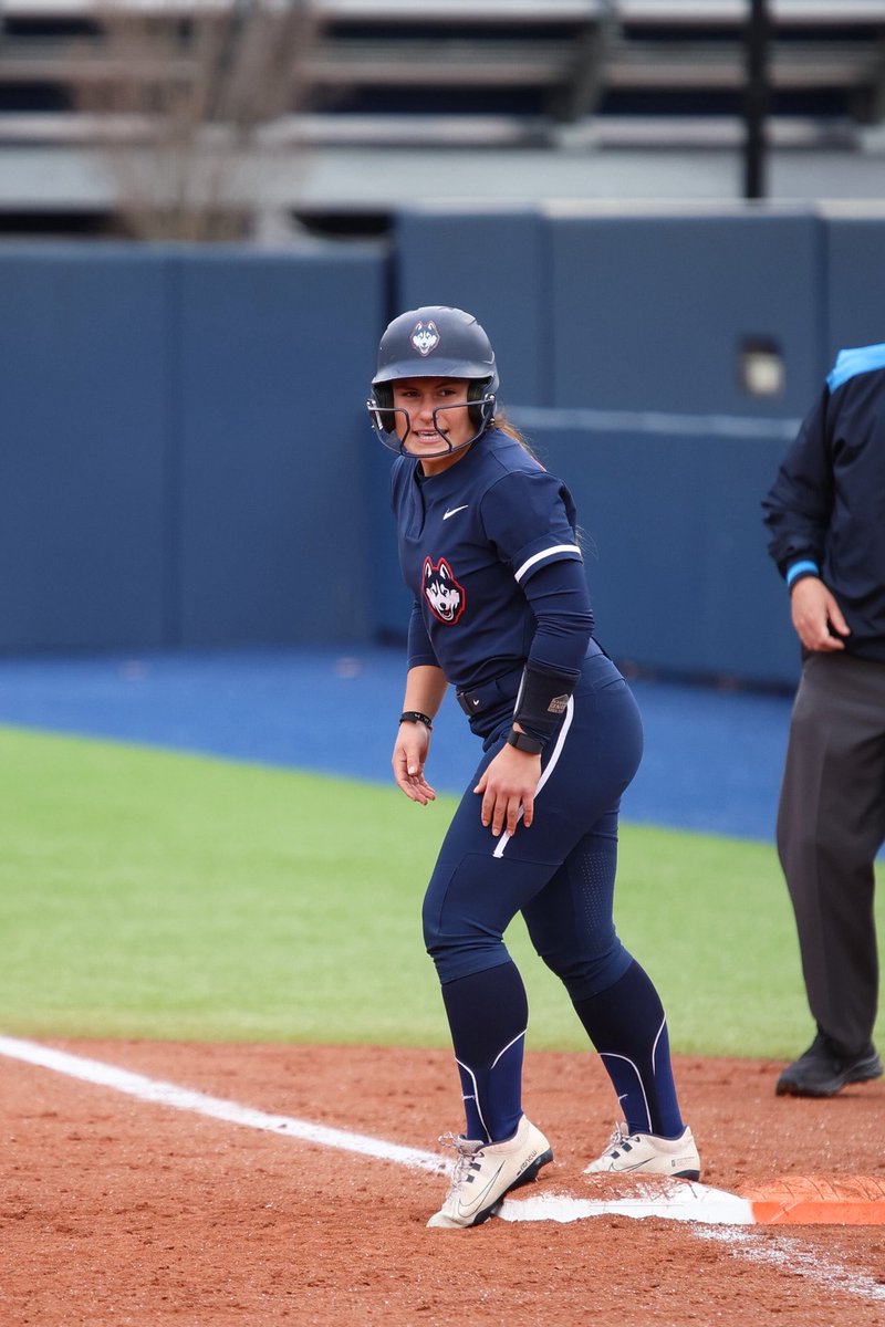 UConn Softball tweet media
