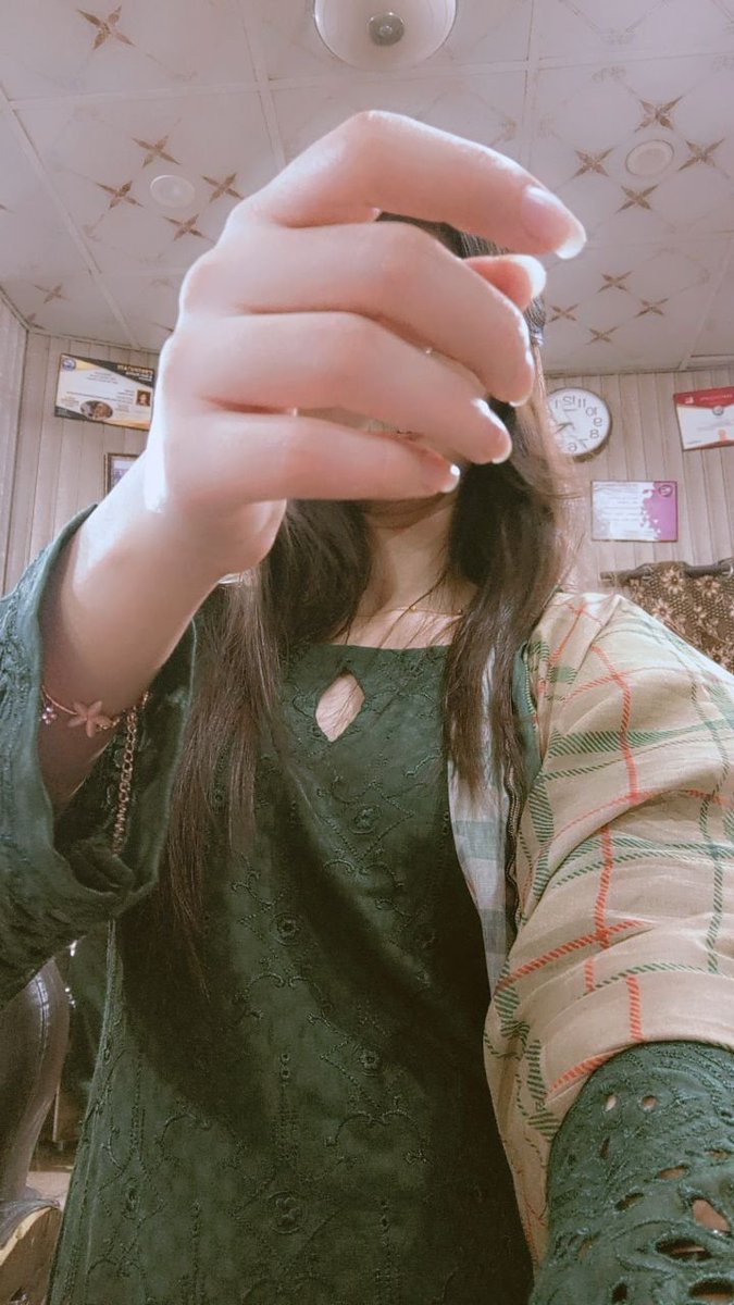 chaman18608's tweet photo. زندگی میں بڑی سے بڑی بات پر ہار نہ ماننے والے لوگ* 
 *کبھی کبھار بہت چھوٹی سی بات پر ٹوٹ جاتے ہیں
#اردوزبان https://t.co/mLfovQGXN9