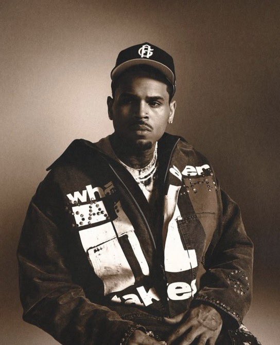 TheePopCore's tweet photo. Chris Brown is now the most RIAA-certified male R&amp;B artist in U.S. history, with 163 million RIAA-certified units. https://t.co/qLByeqMrNs