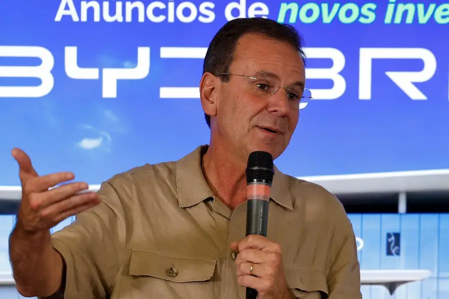 RafaelFontana's tweet photo. Eduardo Paes, o homem da BYD e de tantas histórias, lidera a corrida ao Palácio Guanabara e pode vencer no primeiro turno no Rio de Janeiro.

O Rio é uma sociedade falida, inexiste salvação. https://t.co/HRzHqjp0RP
