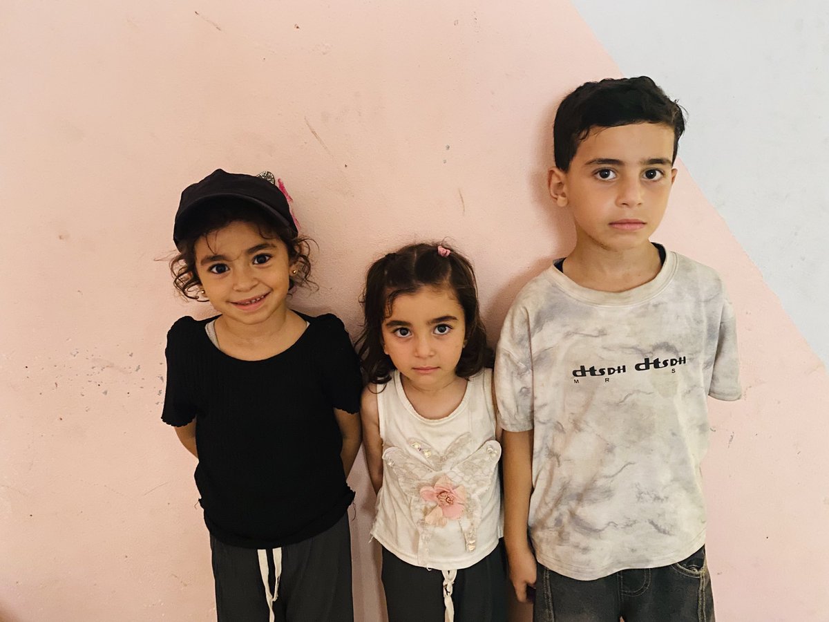 3naskom's tweet photo. My family of [11] has no food today. We’re struggling to afford even basic meals for our kids.

If you can help us buy food, or guide us to a trusted charity, may God bless you. 🙏
https://t.co/oopUI0ZK7p

#Gaza #HelpGaza #FoodForGaza #Donate https://t.co/bQwnQY0k90