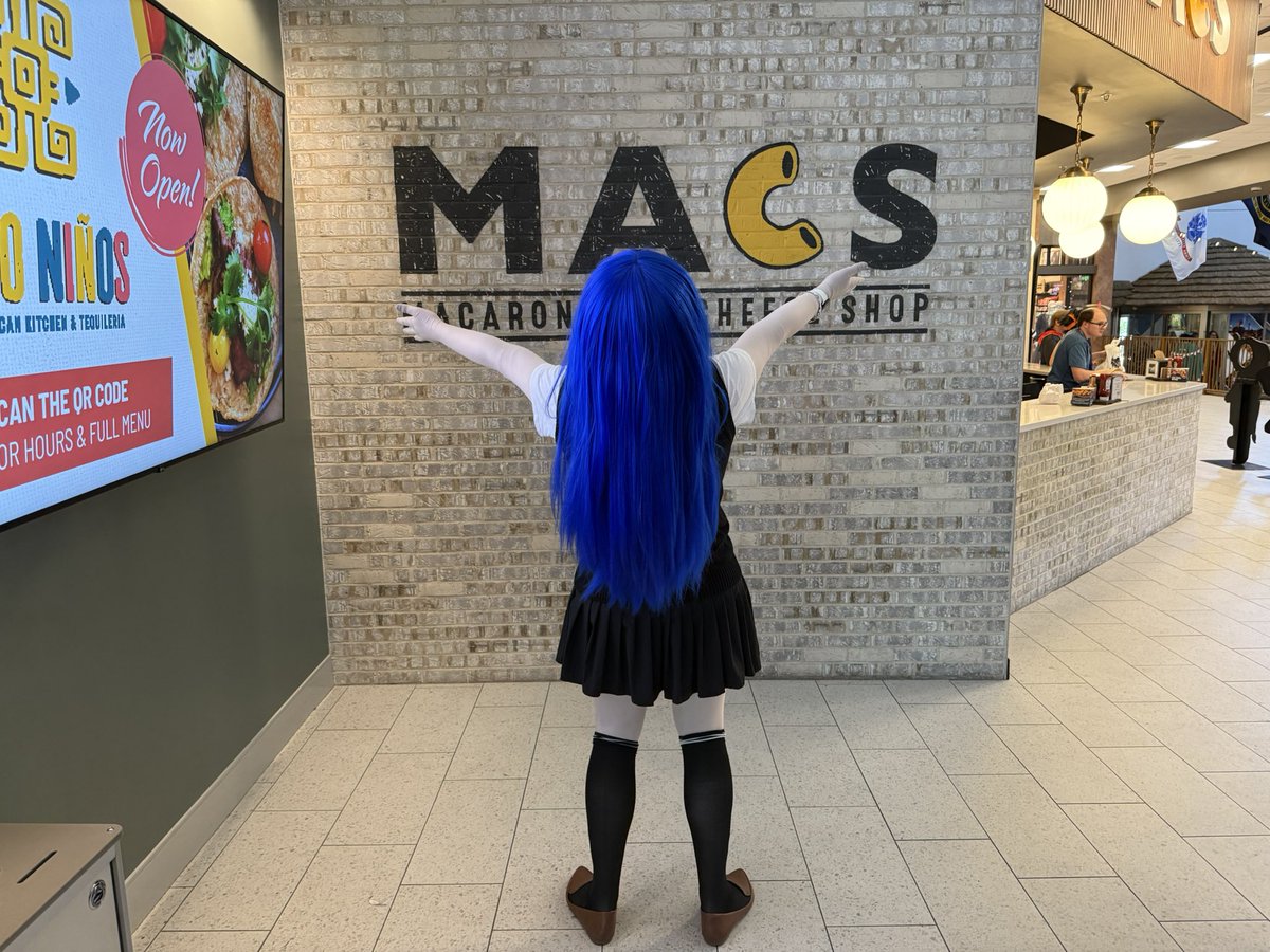 Asumi_Kig's tweet photo. OMG I FEEL LIKE I AM BACK AT HOME!!!! ITS GLORIOUS MACโS!!!!!!!!!
A genuine Wisconsin restaurant right here in Ohio centralized all within the Kalahari!
๐ธ: @vanillyneko
#kigurumi #็ใใใฟ #Kig #ColossalCon https://t.co/dI1qoXgao0