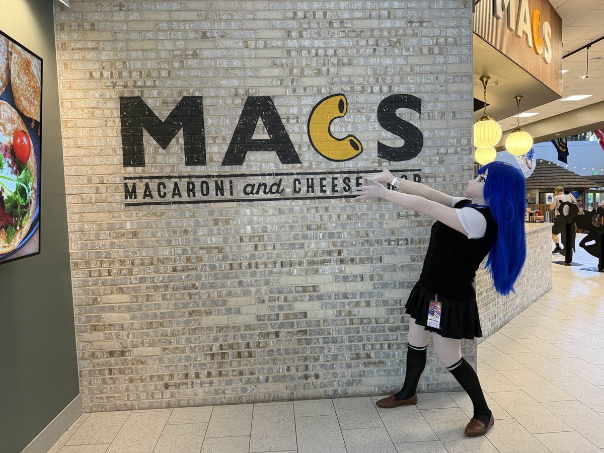 Asumi_Kig's tweet photo. OMG I FEEL LIKE I AM BACK AT HOME!!!! ITS GLORIOUS MACโS!!!!!!!!!
A genuine Wisconsin restaurant right here in Ohio centralized all within the Kalahari!
๐ธ: @vanillyneko
#kigurumi #็ใใใฟ #Kig #ColossalCon https://t.co/dI1qoXgao0