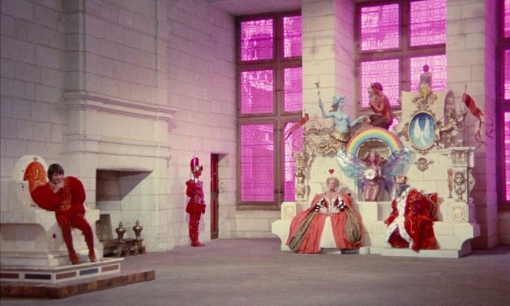 freakyfilms0's tweet photo. Donkey Skin (1970) https://t.co/9wpM1irFAl