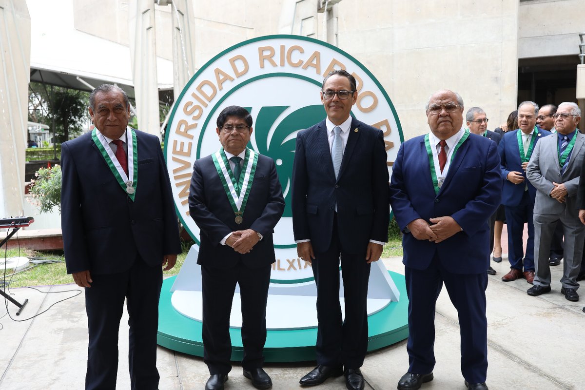 TC_Peru's tweet photo. ✅ El presidente del Tribunal Constitucional, magistrado Helder Domínguez Haro, participó en la ceremonia oficial de conmemoración por los 57 años de la @urpalma.

Más información 👉 https://t.co/k4IKdFsjZ7 https://t.co/TJxg2XrlJL