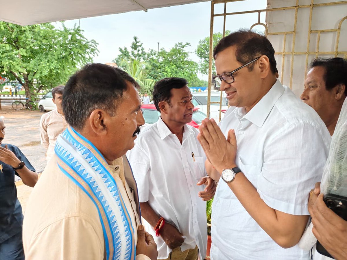 NavjyotiPatnaik's tweet photo. Delighted to meet AICC In-charge Shri @LaljiDesaiG ji today in Bhubaneswar. I look forward to working with him to further strengthen @INCOdisha and taking the party’s message to the people of Odisha. https://t.co/uHATDaF0N2