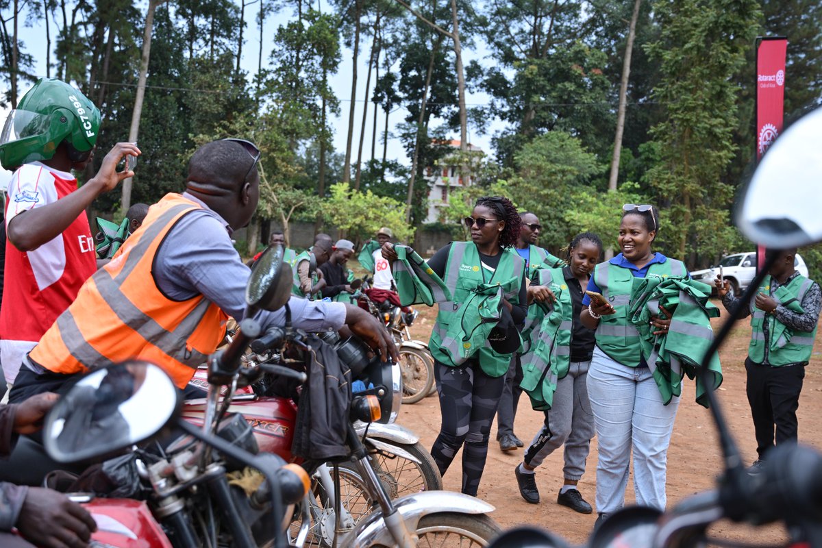 dgrotaryd9213's tweet photo. In Kira, standing with school children and boda boda riders, sharing helmets and reflector jackets, I was reminded how simple actions save lives.

Join us in making roads safer. Every responsible action today protects a life tomorrow.

#RotaryEyamba 
#RotaryKonyo https://t.co/LQC6wRyrCz