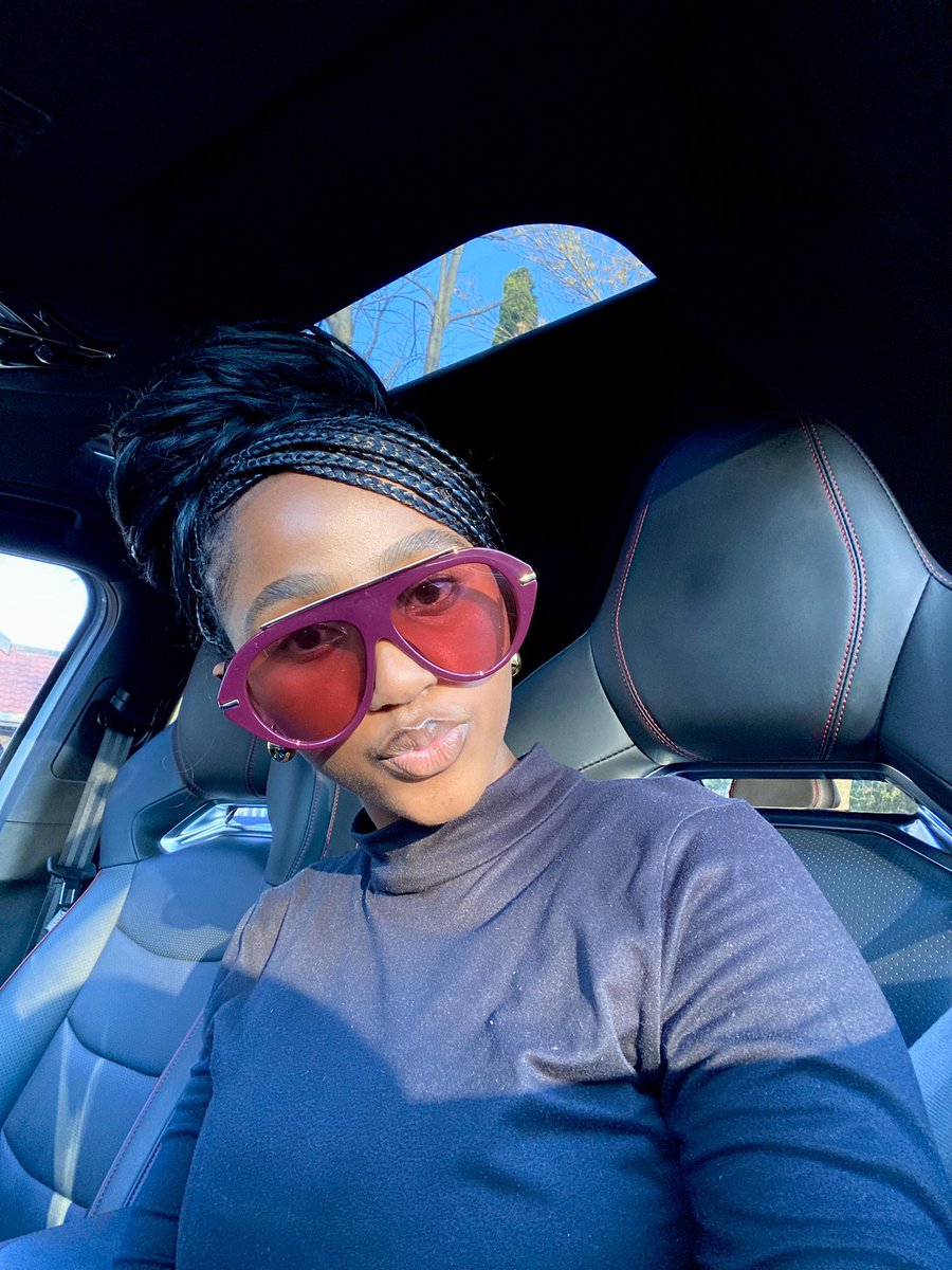 gift_mhlophe's tweet photo. Izaza 🤏🏽 https://t.co/W7AsbrzuVF