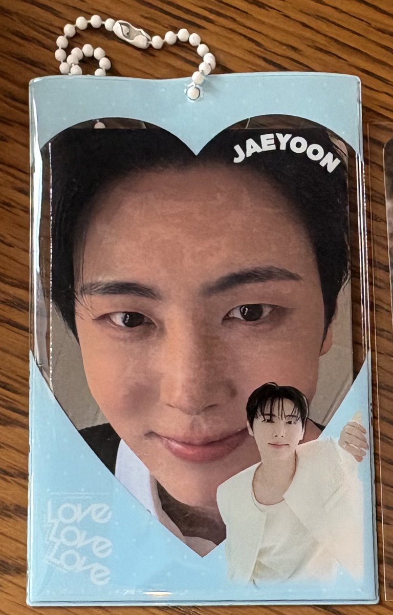 hw_chama_'s tweet photo. 【交換】SF9 JAPAN FANMEETING LOVE LOVE LOVE ペンミ トレカ ポカ フォトスリーブ スリーブ

【譲】ジェユン
【求】チャニ

📮郵送での交換
#SF9交換  #SF9 https://t.co/Gd6t9gwh8K