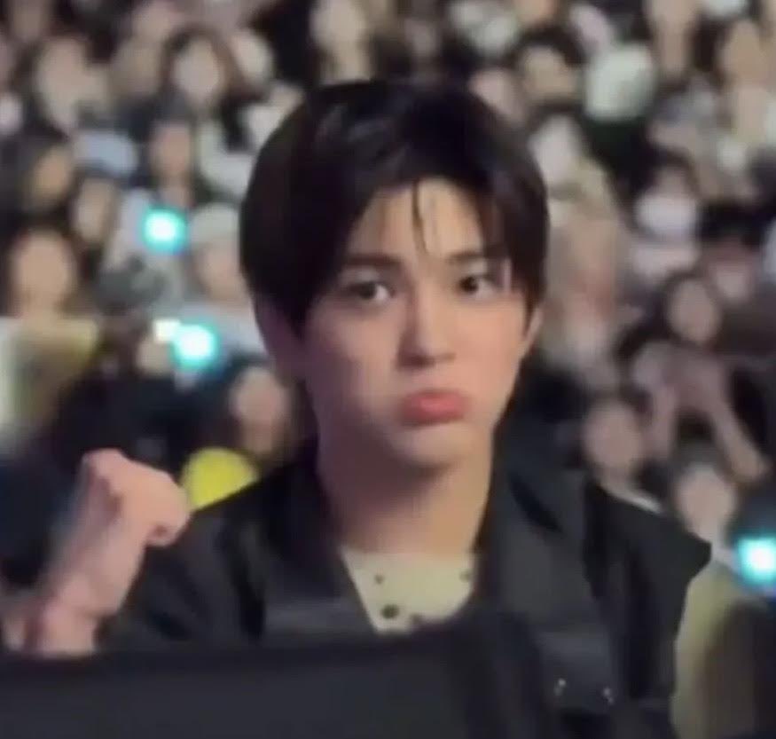 무무 tweet media
