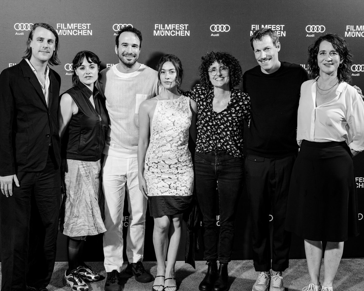 TheMatchFactory's tweet photo. An unforgettable premiere for THE GUESTS at Filmfest München! ✨
Directors Cristina Diz and Stefan Butzmühlen celebrated the film's debut together with Greta Fernández and the film delegation.
📸 © Norbert Hingst
#TheMatchFactory #ffmuc #TheGuests https://t.co/0c5fN6KUHe