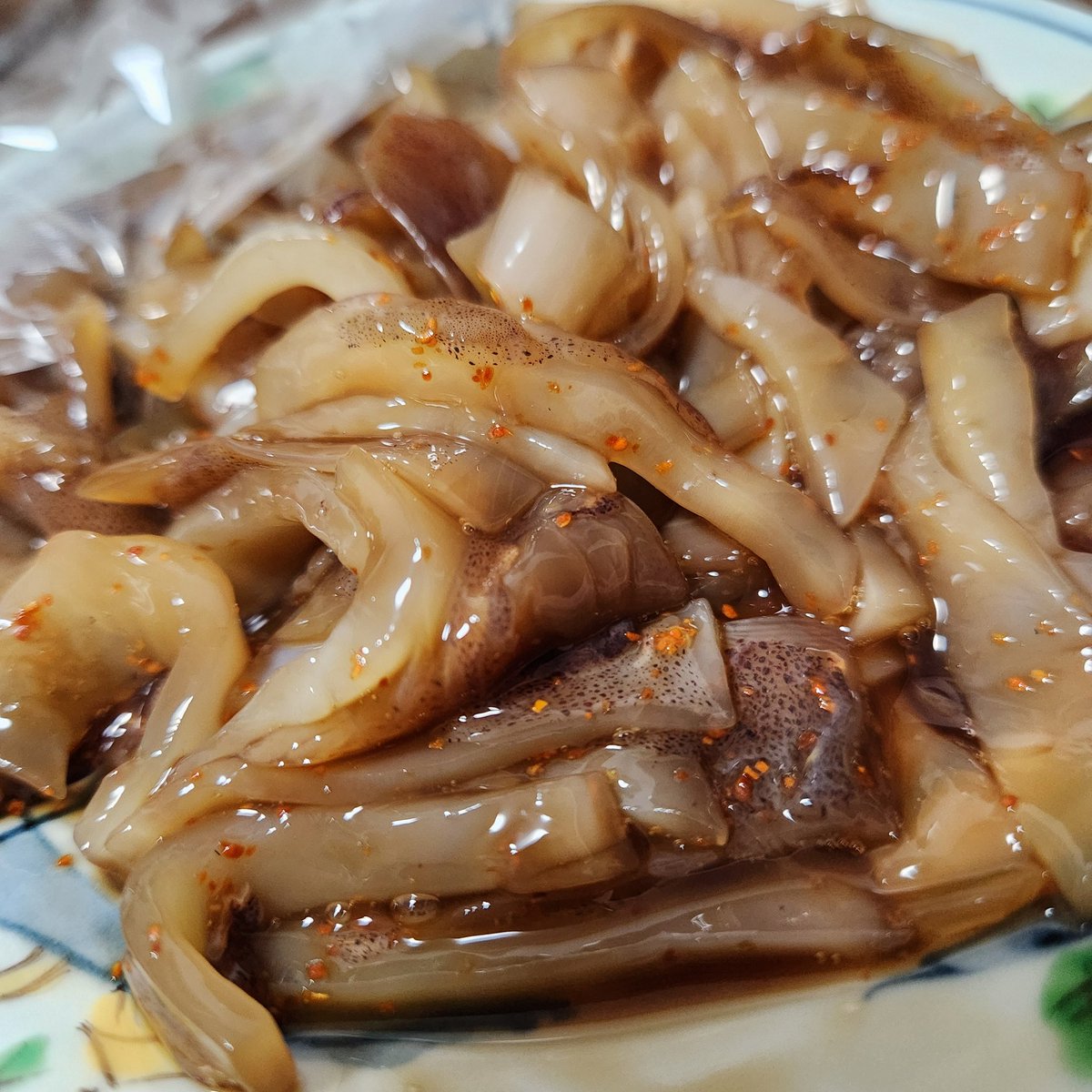 ams_game's tweet photo. 一杯1000円ちょいの高級イカが実質タダで釣れて食える時期突入 https://t.co/ruq1RavTdQ