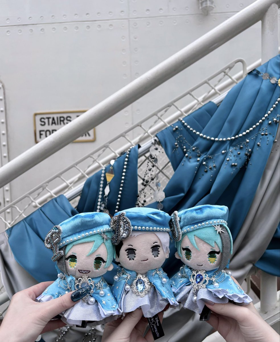 rlv459's tweet photo. ジュビリーのために作ったぬい服、見て⌯ᐢ⩊ᐢ⌯
イニシャルブローチはお友達が作ってくれました←ネ申🤩‼️ https://t.co/YsWim3dfHc