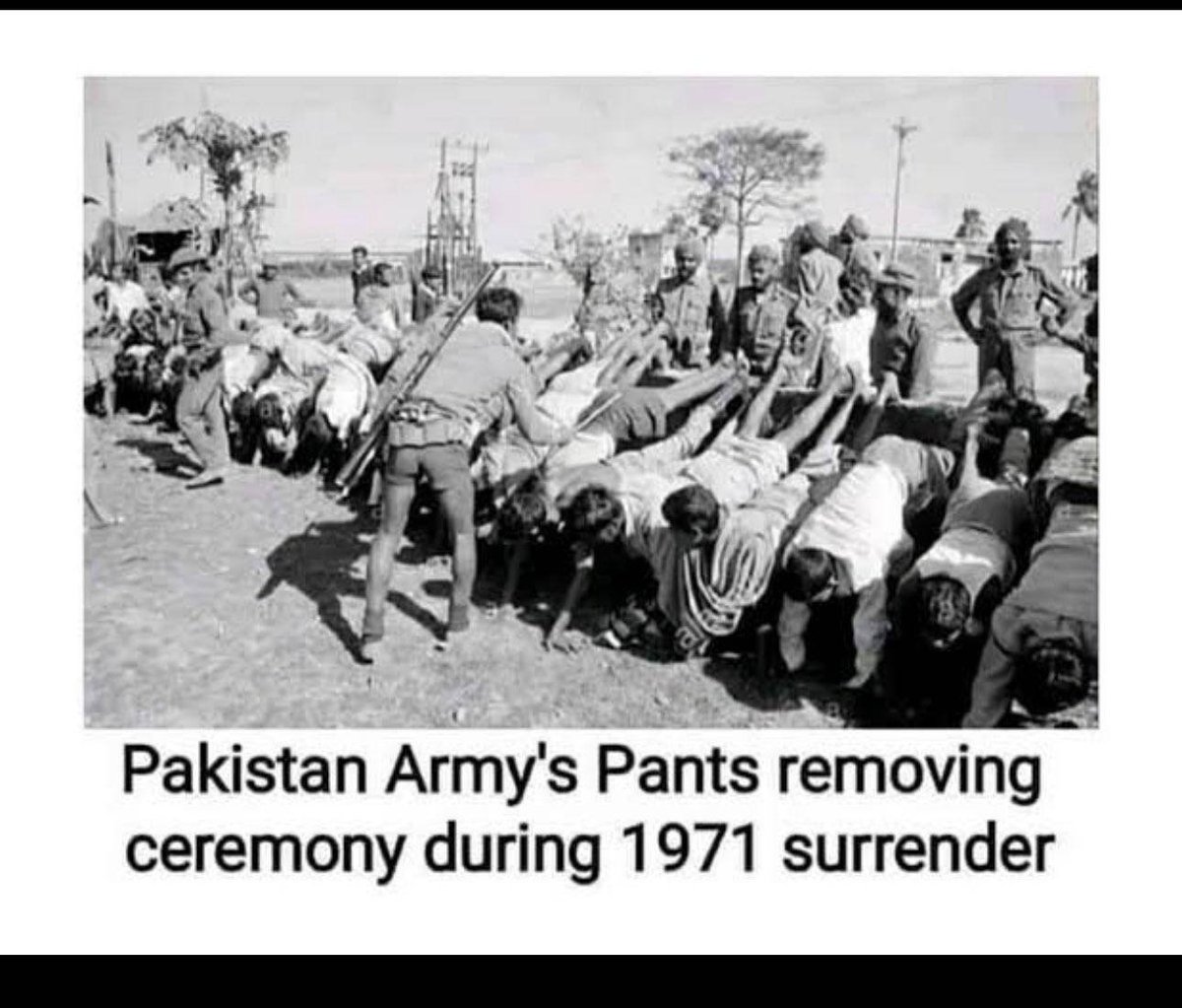 clandestinekam's tweet photo. @zniazi75 @cyborg_reborn Niazi?????!!!??????!!!???? https://t.co/sjXhQQRB2K