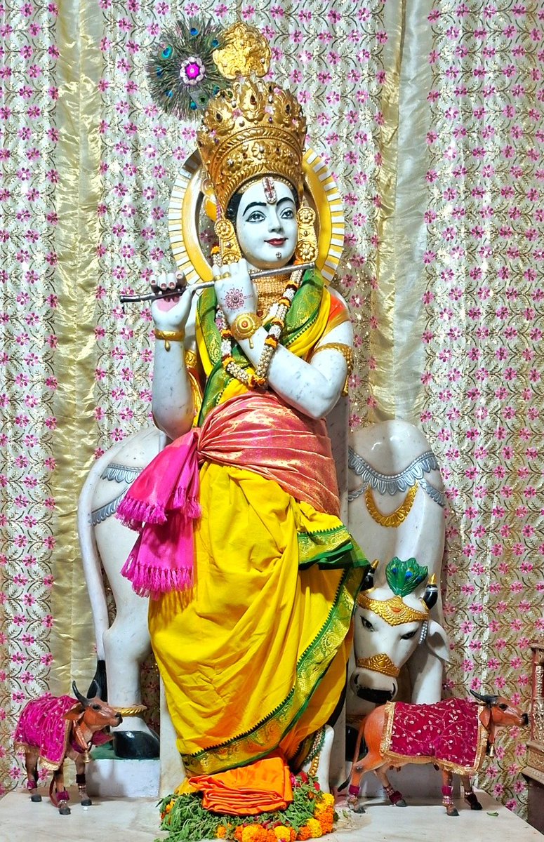 Somnath_Temple's tweet photo. श्री गीतामंदिर (गोलोकधाम), प्रभासक्षेत्र - गुजरात (सौराष्ट्र)
दिनांक: 02 जुलाई 2026, ज्येष्ठ कृष्ण द्वितीया - गुरूवार
सायं श्रुंगार
06269844

भगवान कृष्ण एवं बलदाऊ के देहोत्सर्ग तीर्थ पहुंचने के लिए लोकेशन लिंक:🛕📍https://t.co/3maLGcO4rM https://t.co/Tm9kayyAXq