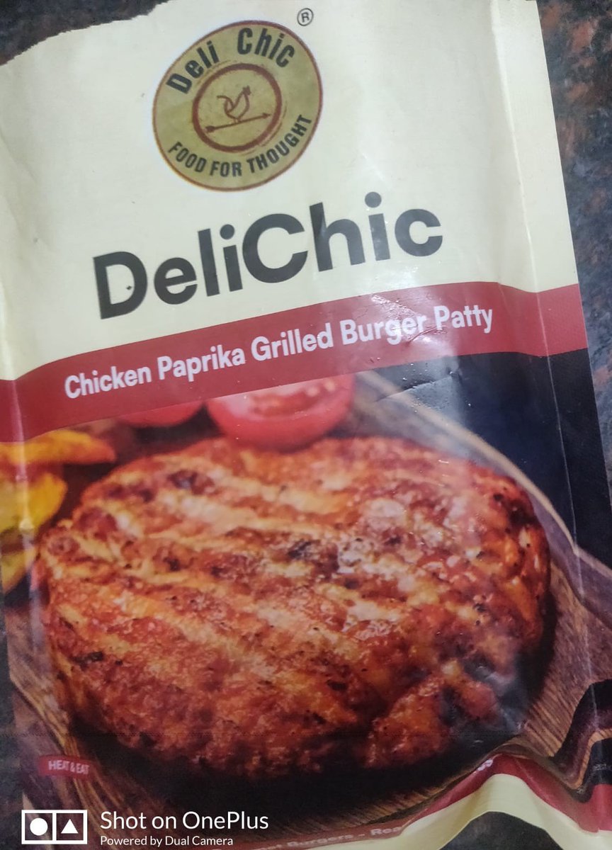 MeMagma_'s tweet photo. My younger brother in Mumbai ordered Deli Chic Burger Patty from Amazon. It was delivered around 25th June 2026 with expiry date 11/06/2026. He consumed one unknowingly. When I checked the second one, the remaining patties had changed colour. 

A thread https://t.co/aVOZUDTp1f