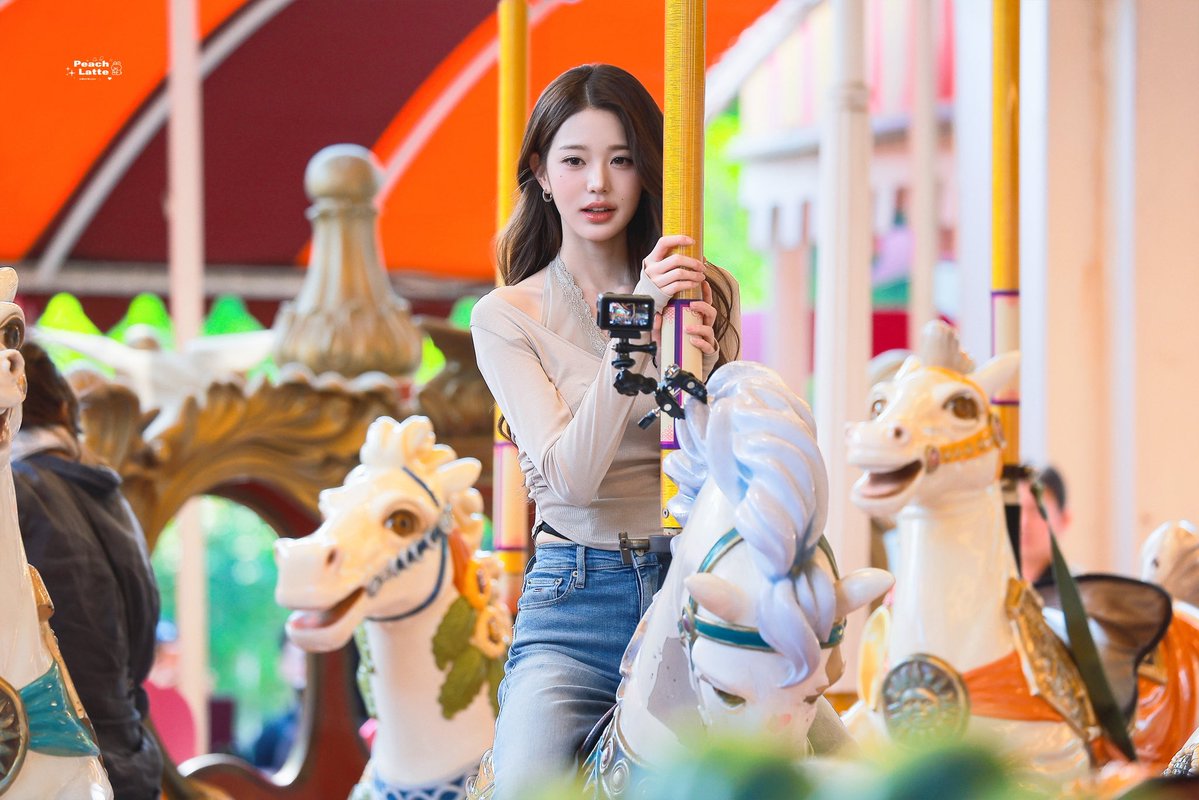 PeachLatte_wy's tweet photo. 260701 🎠

#WONYOUNG #원영 #IVE #아이브
#JANGWONYOUNG #ウォニョン https://t.co/Gys8RJQqSf