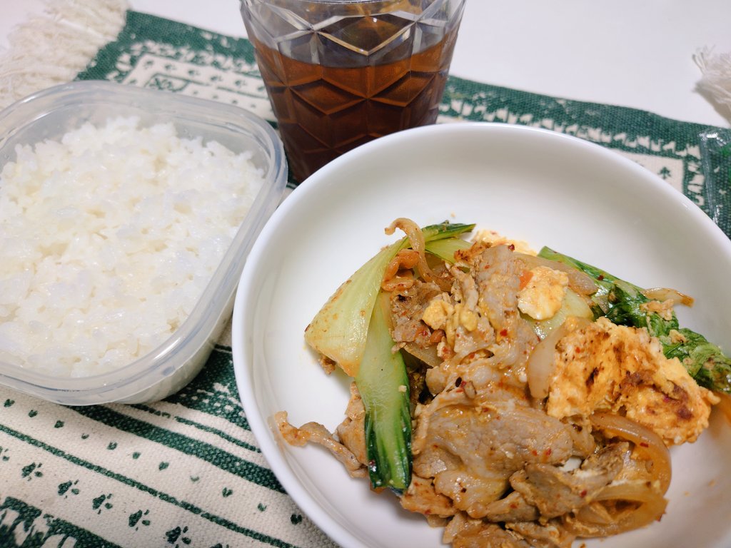 Falcon_Yoshida's tweet photo. 7.2.2026
ファルコンヨシダの昼ごはん

・豚キムチ爽やかversion
・ごはん
・麦茶

うまうまメーター ★★★★☆

塩分控えめたぜ〜ぃ😎 https://t.co/R7iUM6sRZy