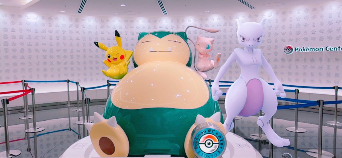 1313holic's tweet photo. 日本橋のポケセン行ってきた🚶‍♀️ミュウとミュウツーのグッズ全然なかった💦ステッカー目当てに行ったからまぁいいけどさ…もっと作ってほしい😗 https://t.co/4Sy6zlyvcx