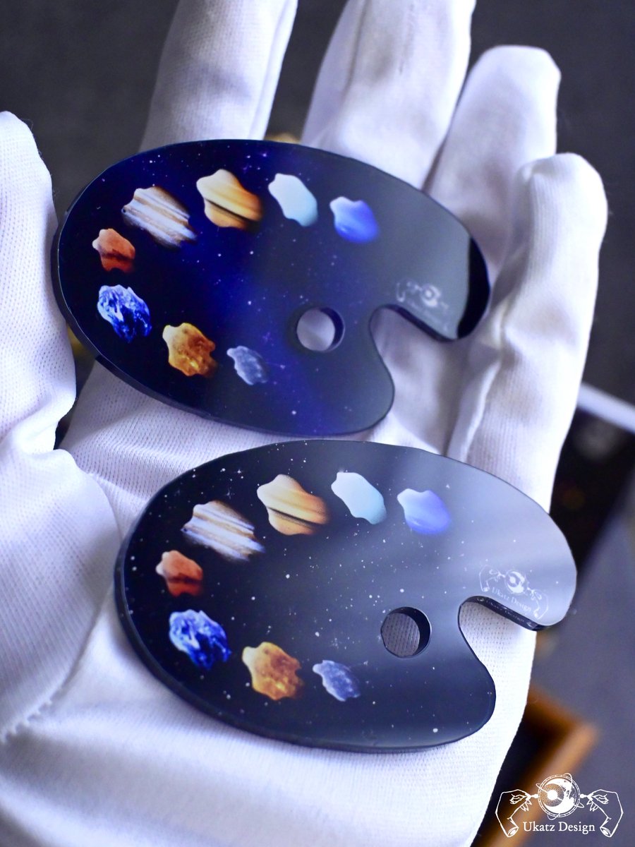 Ukatz_Uka's tweet photo. #みんなの手乗り見せて
手のひらサイズの宇宙色パレット https://t.co/chrHh0dJsF