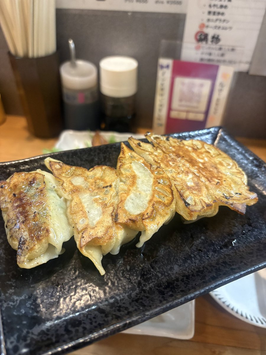 yk_mg18's tweet photo. 📍天王寺【森田屋】外食1545回目

ここずっと行きたかってんけど
安美味すぎる https://t.co/xtN2LQtz7f