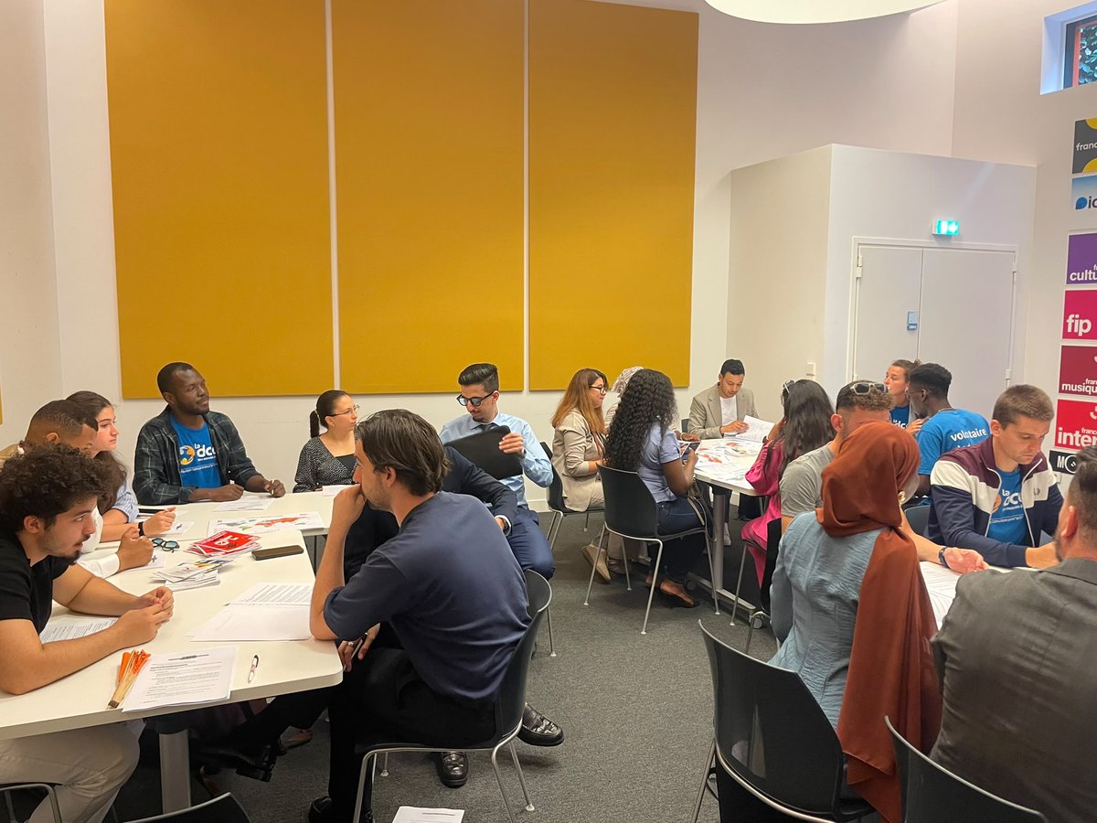 CoE_RuleofLaw's tweet photo. Young advocates are key to the abolition of death penalty.
At #9WC, members of the @coe young ambassadors against the Death Penalty are fully associated and their network meet to exchange experiences, strengthen cooperation and advance the global movement for abolition. https://t.co/PwrLuTtles