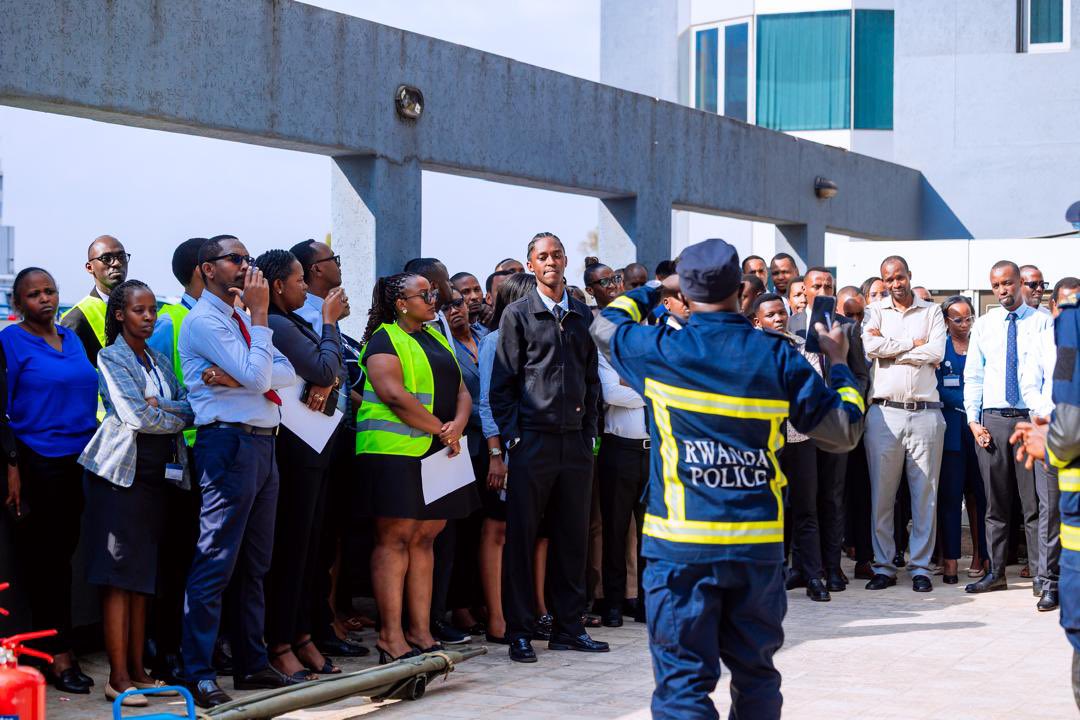 EcobankRW's tweet photo. This week, we were honored to welcome the @Rwandapolice for an engaging safety awareness session focused on emergency preparedness and workplace safety. Together, we’re fostering a culture of safety.
#AbetterWay https://t.co/M61lmONBpC