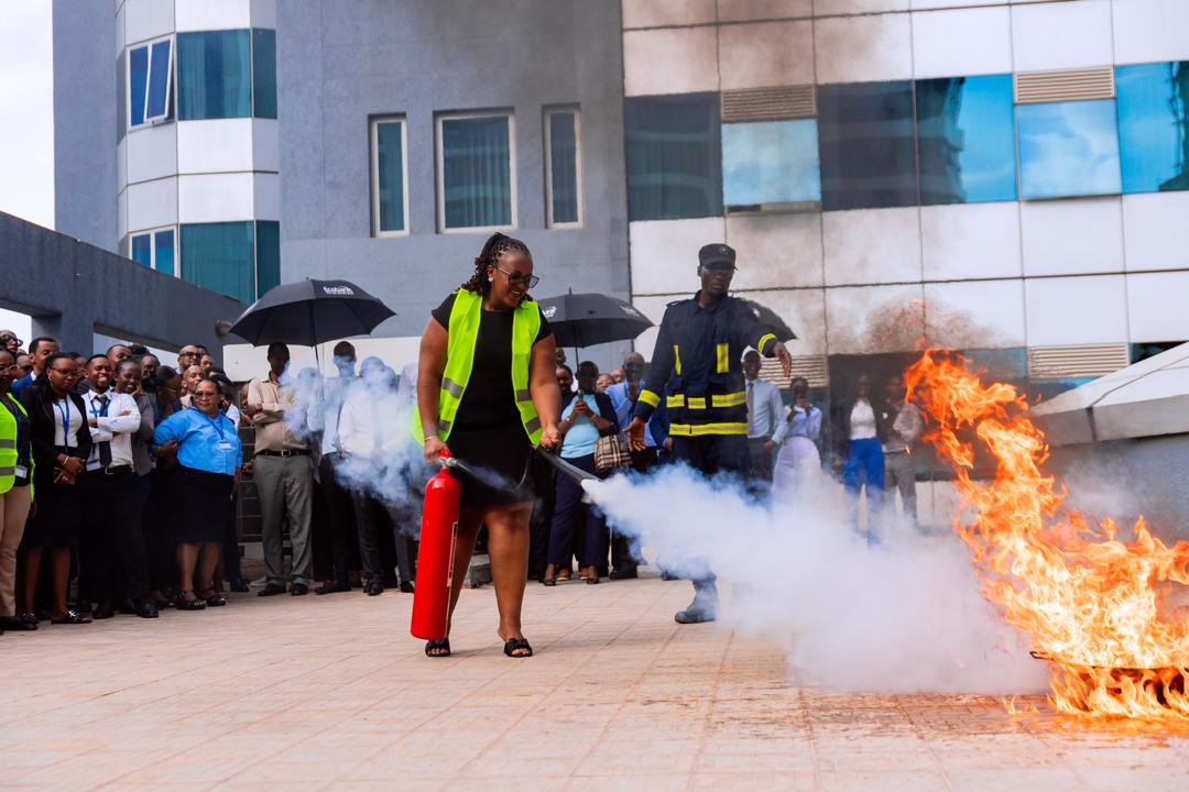EcobankRW's tweet photo. This week, we were honored to welcome the @Rwandapolice for an engaging safety awareness session focused on emergency preparedness and workplace safety. Together, we’re fostering a culture of safety.
#AbetterWay https://t.co/M61lmONBpC