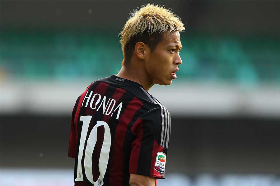 EzPopai's tweet photo. 本田圭佑

2009年
　「FK、オレに蹴らせてください」
2014年
　「（ACミランに）10番が欲しい」
2026年
　「オレに日本代表の監督やらせてください」 https://t.co/5aoexyBrP4