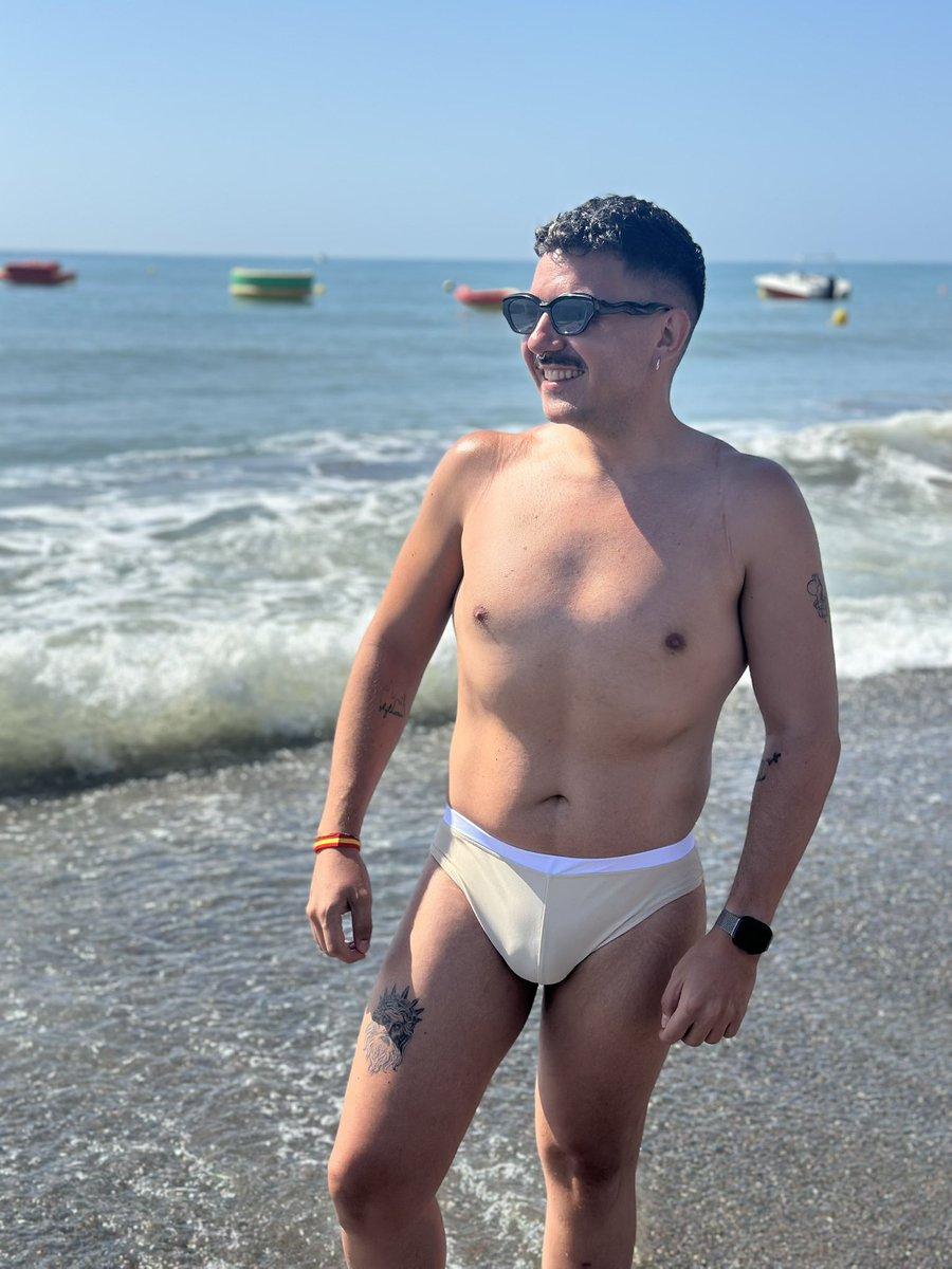 lmcaste's tweet photo. Días de playaaa! Llamandooo https://t.co/O1Xzkvfp61