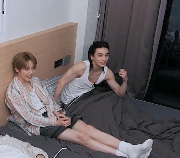 Zyyncake's tweet photo. Exactly how I imagine them every night😭 https://t.co/3OasMQvofU