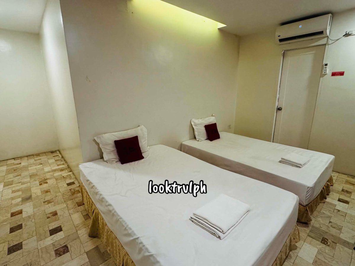 looktrvlph's tweet photo. Rest easy. Explore more. ✨

A comfortable stay in the heart of Naga City—perfect for travelers looking to relax without being far from the city’s best spots

#looktrvlph
#NagaCity
#TravelPhilippines
#HotelStay
#TravelGuide https://t.co/Yo0xTjpVuM
