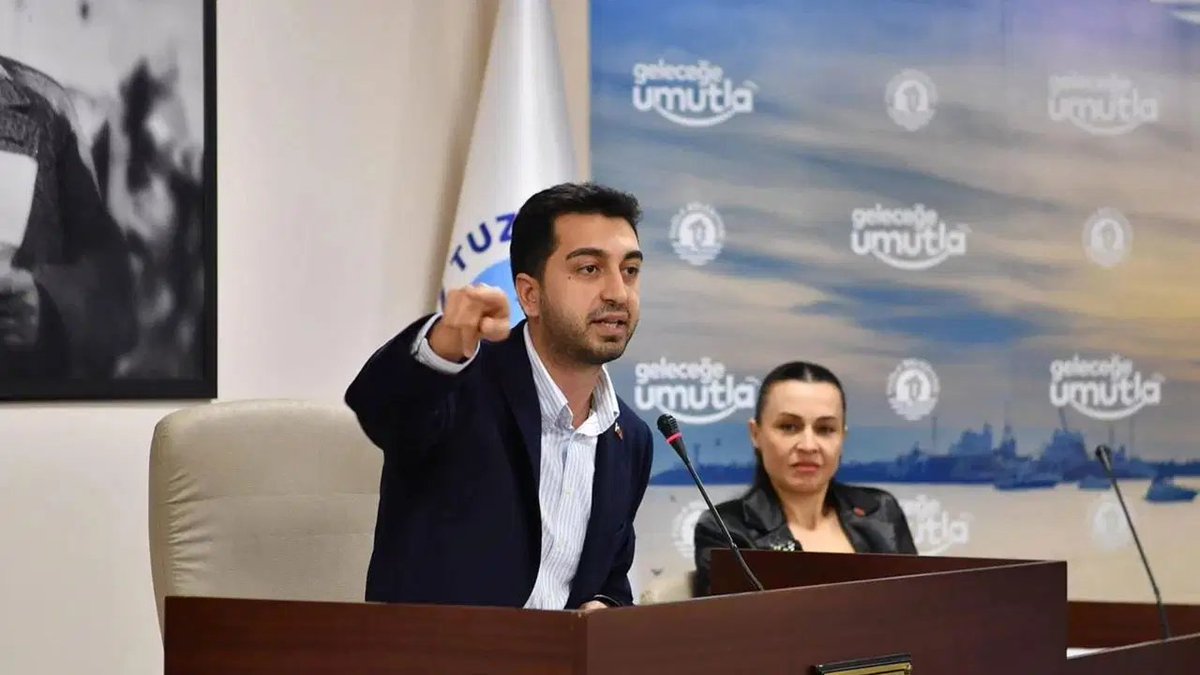 etkiIihabery's tweet photo. KULİS | CHP'li Tuzla Belediye Başkanı Eren Ali Bingöl'ün AKP ile görüşmeleri sıklaştı. Kısa zaman içinde AKP'ye geçebilir. (İsmail Saymaz) https://t.co/9f6xH30jPQ