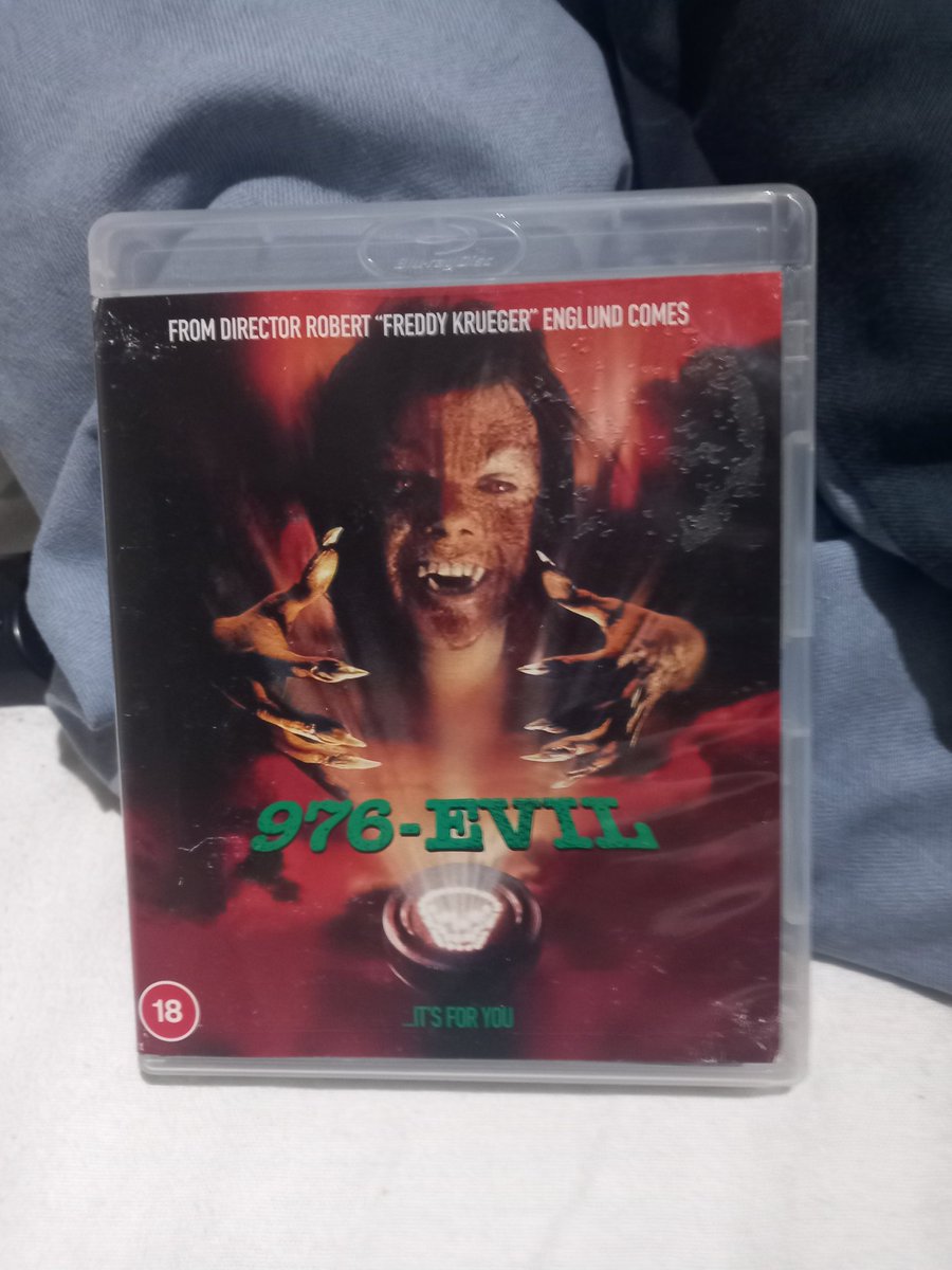 Screamqueenarmy's tweet photo. Watched THIS last night #976evil https://t.co/Fnkiy0BefM