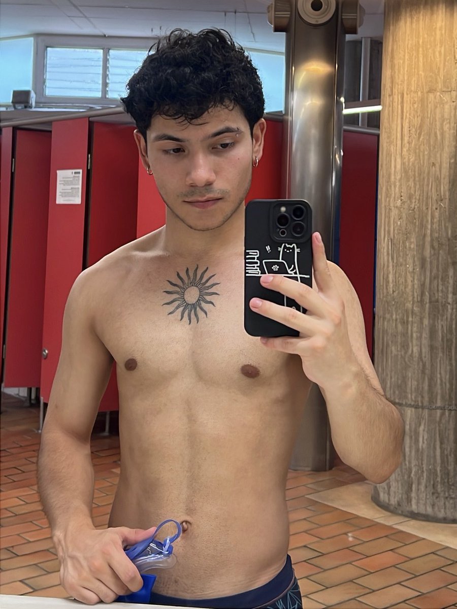 jjalexanderpp's tweet photo. 🧜🏻‍♂️🧜🏻‍♂️🧜🏻‍♂️🧜🏻‍♂️ https://t.co/dCXDDcXWWc