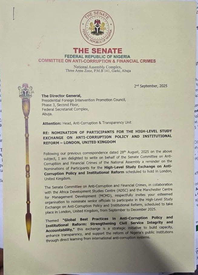 roland_ajayi's tweet photo. @Verydakman_ He has an appointment letter signed by the Chief of Staff to the President.

His office is located at the Federal Secretariat in Abuja.

He has over 300 staff under him, paid by the Federal Government. 

His office has a budget under the president's office running into billions. https://t.co/LKZaGnw5MK