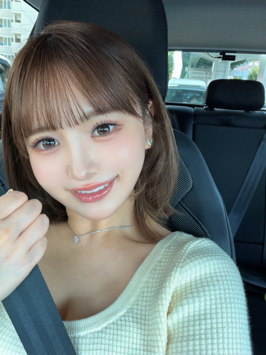 kanaco1114's tweet photo. 自撮りと他撮り📸🤳

どっちが好きですか🫣💗？ https://t.co/VG0Y9c0JKh
