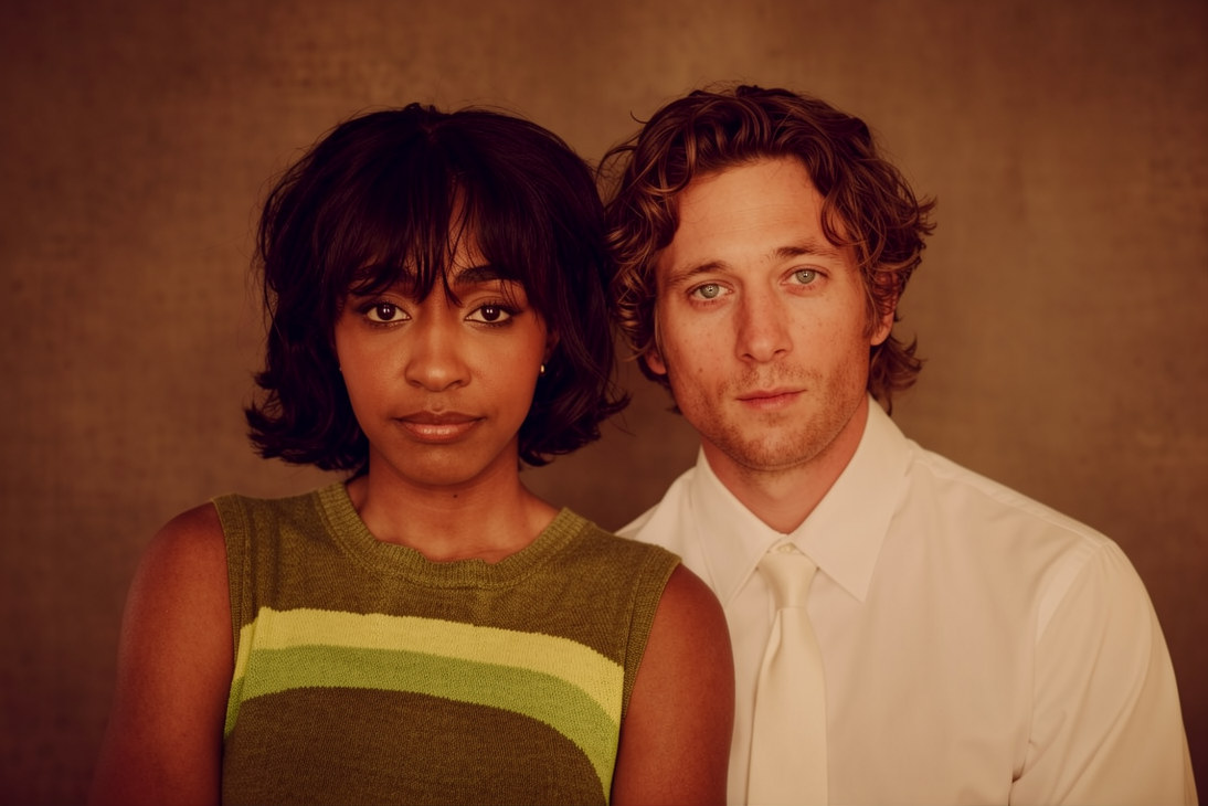 AyoESource's tweet photo. Ayo Edebiri and Jeremy Allen White outtakes from LA Times https://t.co/a2vVeJg5SS