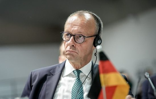 Megatron_ron's tweet photo. NEW: 🇩🇪 No more sick leave for the Germans

German Chancellor Mertz announced that, starting January 1, 2027, Germany will require a doctor’s note before employees can take a sick day. https://t.co/gFnO2fzf21
