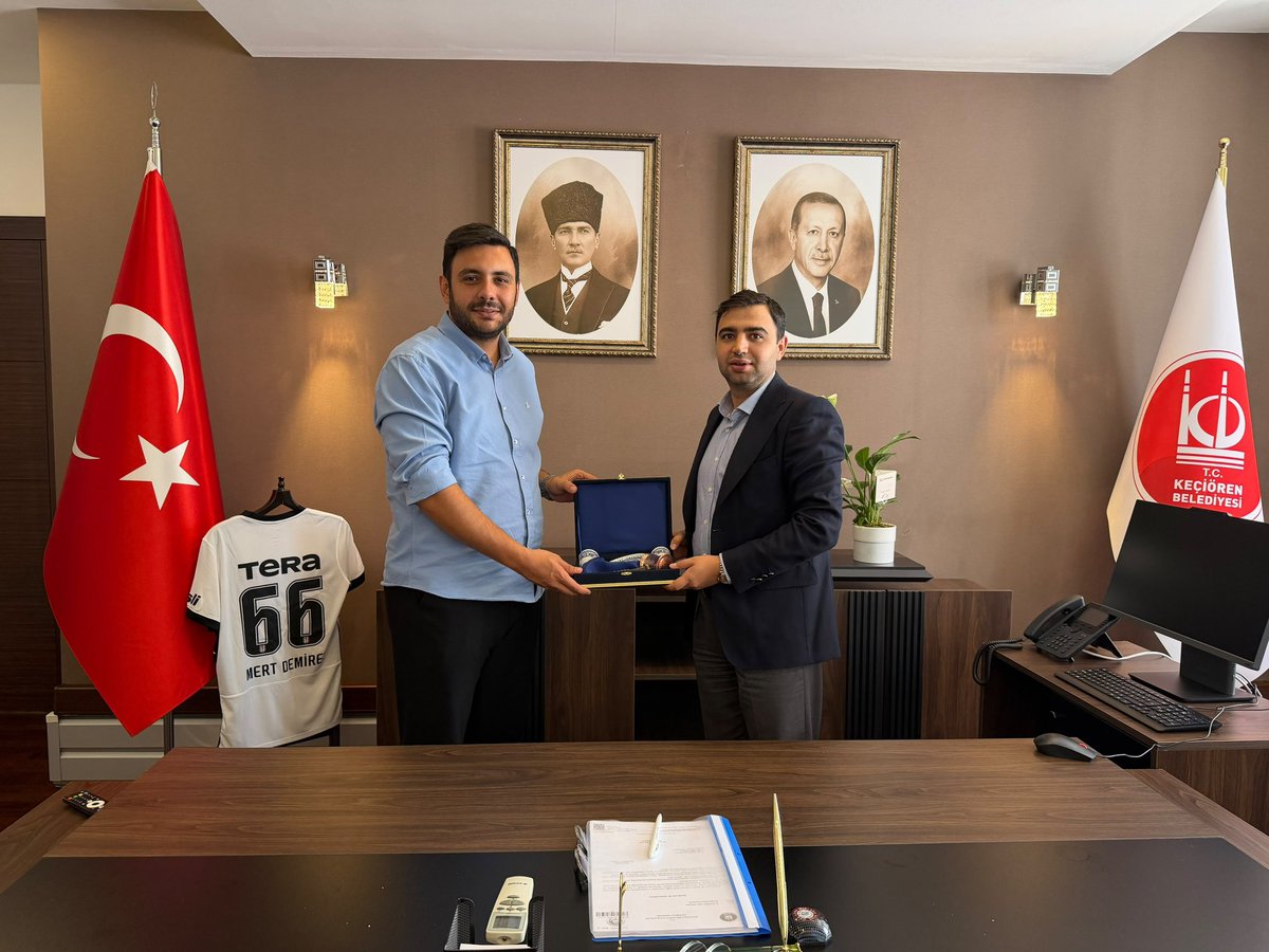 hasanakyoll06's tweet photo. 📍Keçiören Belediyesi

Belediye Başkan Vekili olarak göreve başlayan kıymetli dostum @avmertdemirel ‘i ziyaret ettim.

Başarılı çalışmalar dilerim. https://t.co/54tpt0PwPl