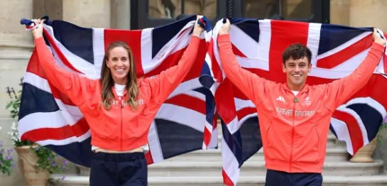 PradaGlass's tweet photo. @terrychristian Would you put these in the same bracket for flying the flag? https://t.co/RquDzm4BeX