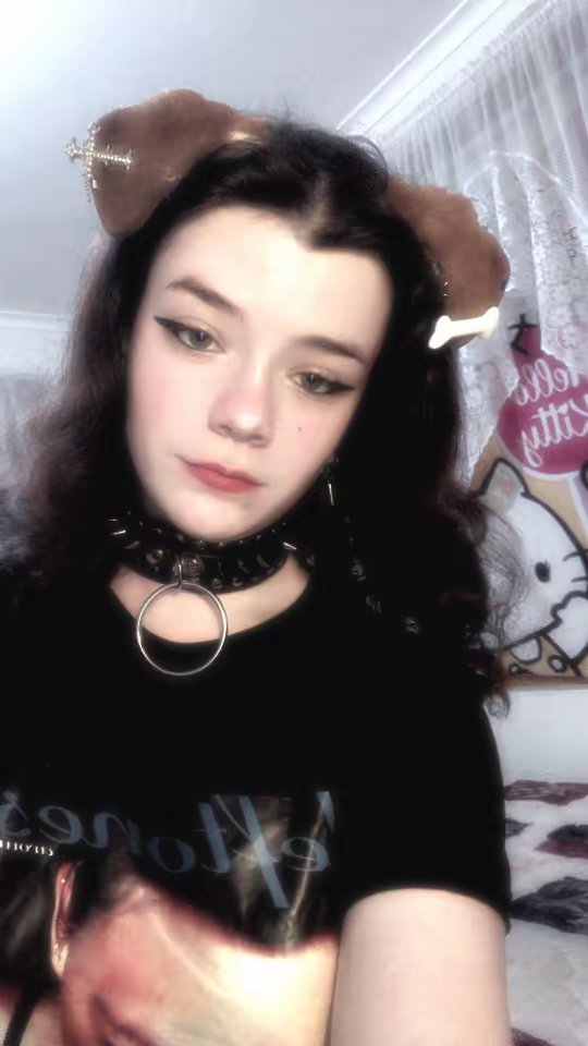 corruptpupkiddo's tweet photo. I'm also a certified puppy girl now ♡ should I make this account back up and running again? https://t.co/PimKIdQVXW