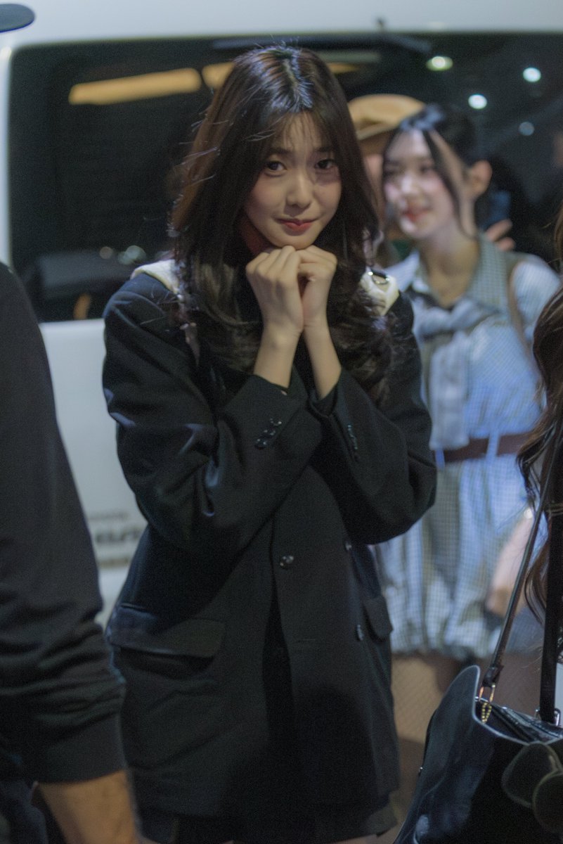 gnitepun's tweet photo. 누난 너무 예뻐
@M_OlineJKT48 https://t.co/GgC7pNV2iw