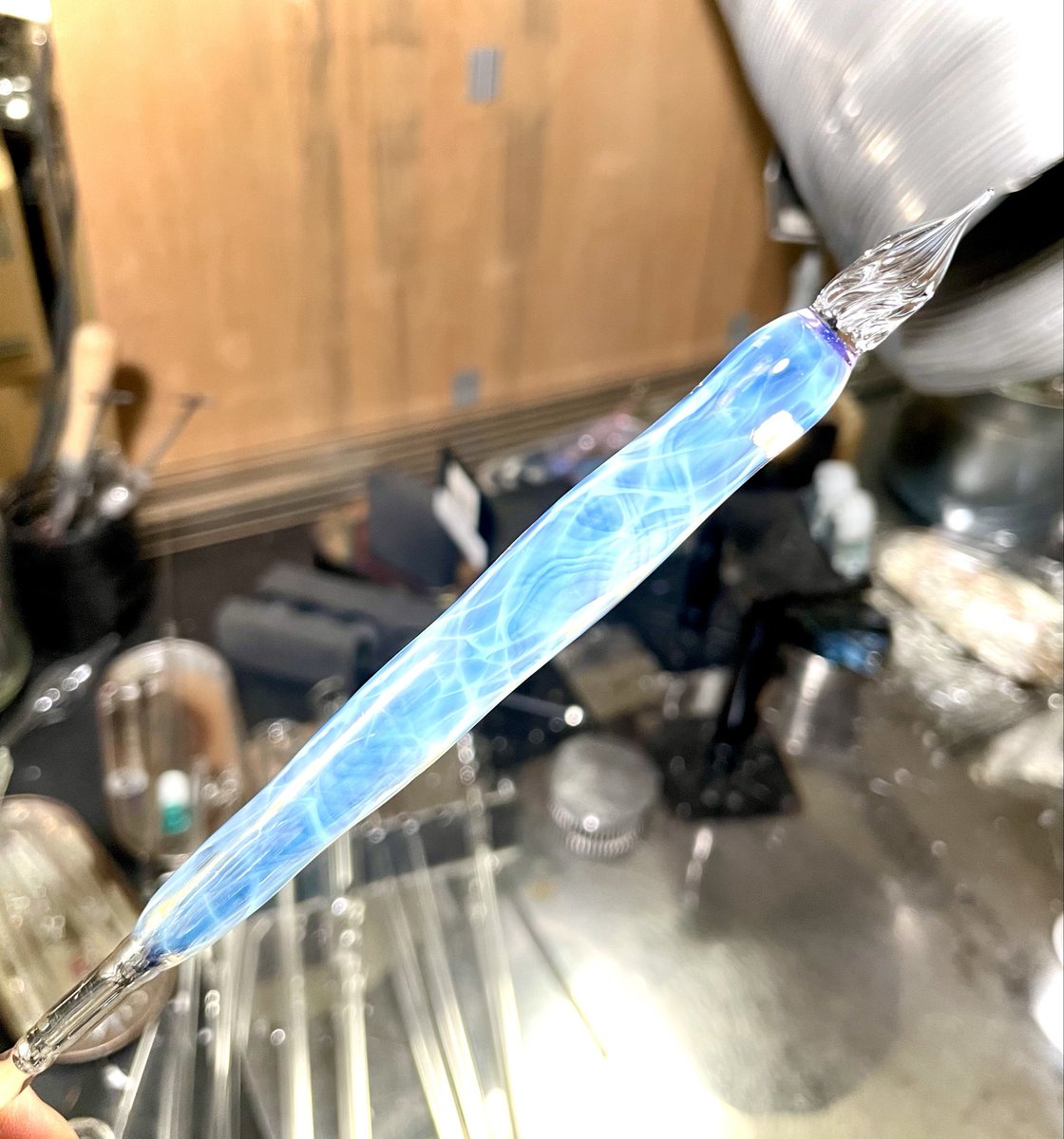 kinokodama_com's tweet photo. 水守が2本💧一枚目は色ガラス変えたら質感がちょっと違うし青い🧐二枚目はベースカラーに揺らぎを加えてみた🌊毎回色の出方がが予想できないのが面白いところ🤣 https://t.co/ujVnIL9rPl