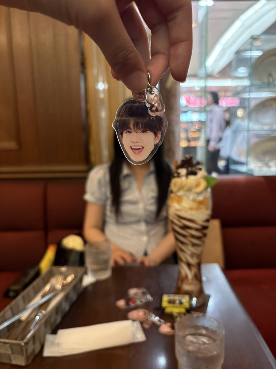 Chechell__19's tweet photo. にゃむにゃむひさびさだね
たのしかったﾖ🌟
@nyamuju09 https://t.co/cHlTDuRZaU