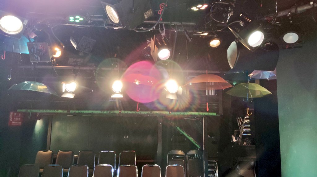 BluesCornelius's tweet photo. 演劇ユニットCCB 第46回公演
『雨、雨。(雨に唄えば。そこにはやがて雨は降らなくなるだろう。)』

代表マスダヒロユキ作の舞台美術セット②

矢作

#演劇ユニットCCB
#雨雨
#舞台 #美術 #セット https://t.co/AiPO3SkhEM