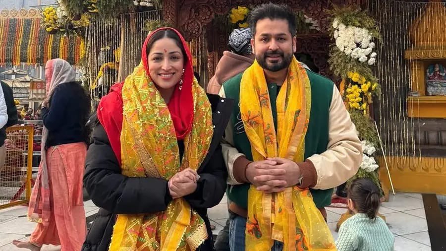 ExposeDhonifan's tweet photo. Beauty of Couple     Beauty of Couple 
in Hindusim🙇            in Islam🤢 https://t.co/xxSNgnOTJ1